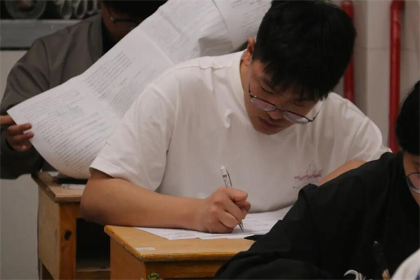 大连高三复读机构有哪些地方可以报名？推荐实效性强学校