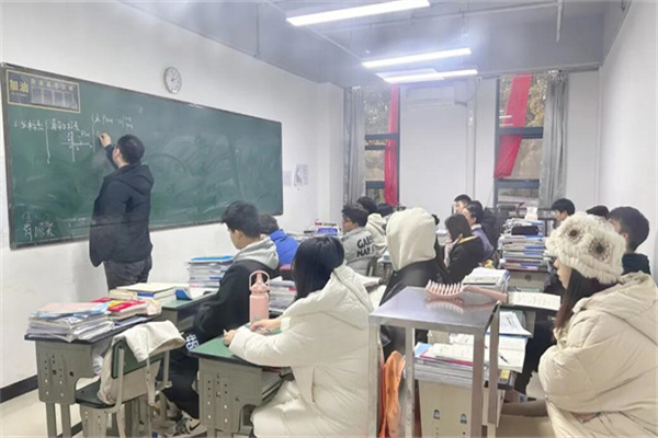 东莞高三复读学校排名榜？重视基础学校榜单