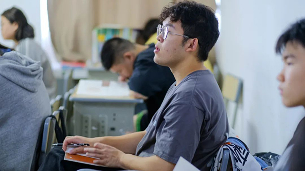 成都高考复读好的学校排名，全面罗列高质量选择