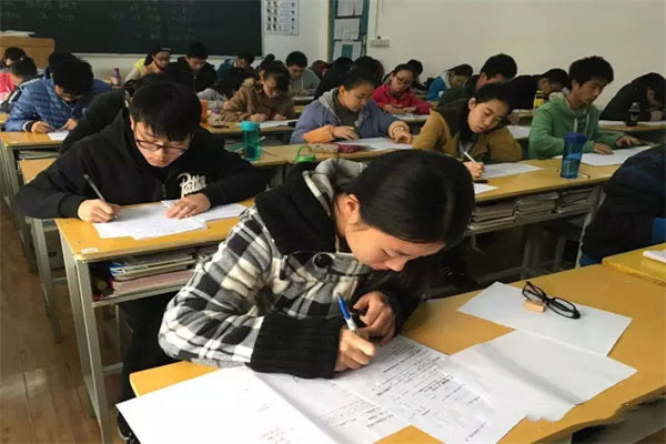 昆明高三复读学校排名榜前三名有哪些?总结分层教学学校