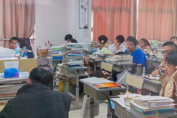 郑州高三复读学校前三名的有哪些? 优选师资强大学校