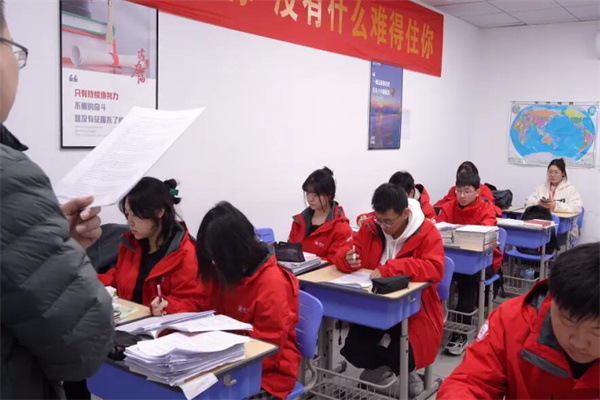 郑州高三复读有哪些地方可以报名?小班授课地方推荐