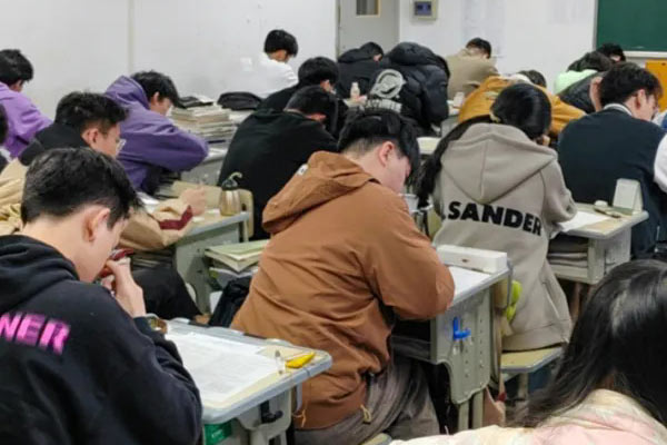 郑州艺考文化课集训学校哪里好点呢?提分显著地方推荐