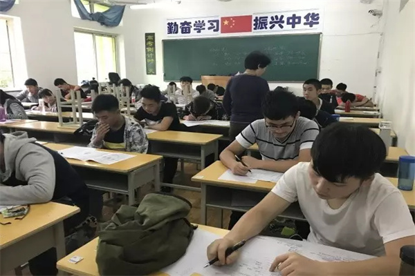 郑州艺考生文化课培训机构排名榜单?看看这几家