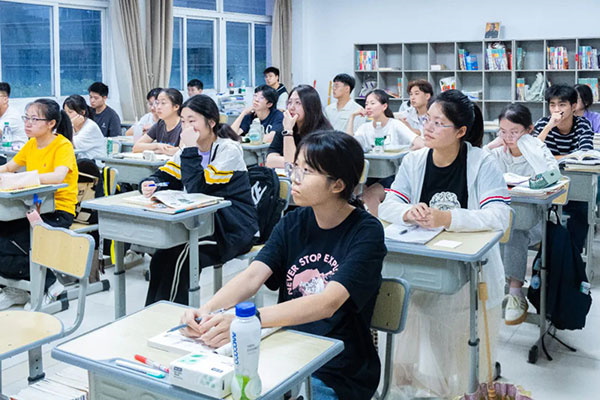 重庆艺考生文化课培训机构推荐有哪些?整理全方位服务机构