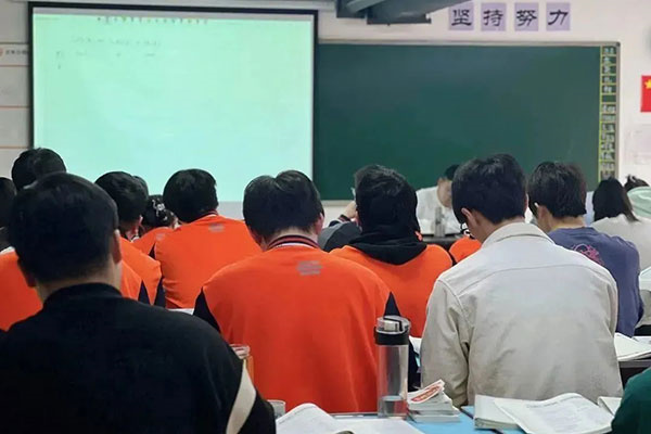 成都艺术生文化课培训机构推荐哪家？盘点资源丰富机构