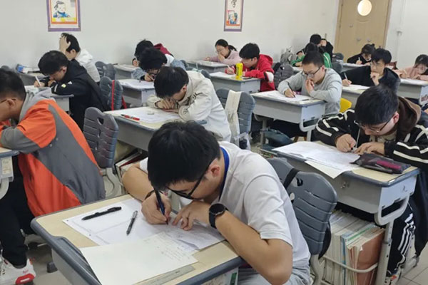 郑州市艺术生文化课培训机构地址？靠谱机构位置