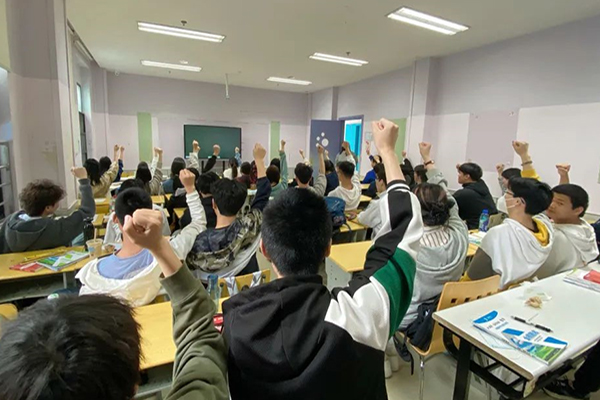 2025年深圳有没有高三复读学校招生的？看看这10所