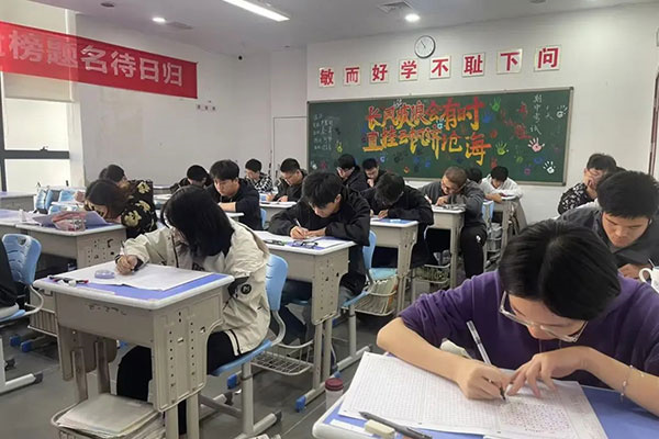 青岛比较好的高中复读学校排名靠前的有哪些？介绍这几家