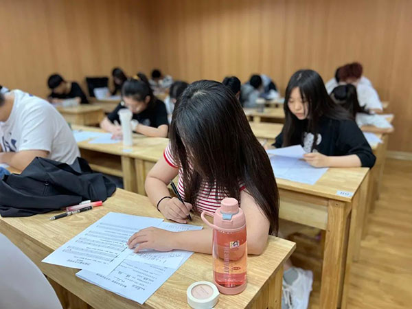 参加艺考需要做哪些准备呢？