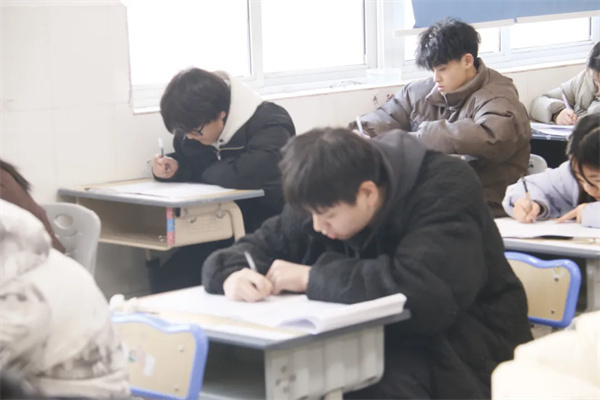 北京艺考文化课集训学校哪里好点？整理分层教学学校