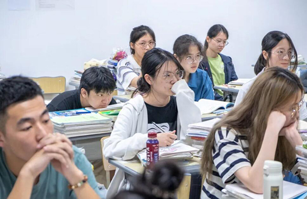 云南2023高考能否复读（云南新高考复读政策）