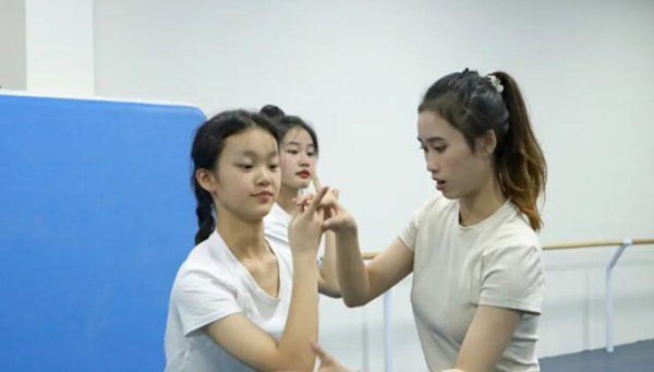 济南舞蹈艺考在哪里培训好？科学的教学方法机构推荐