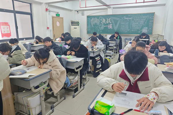 西安高考复读培训学校地址在哪里？三大学校位置