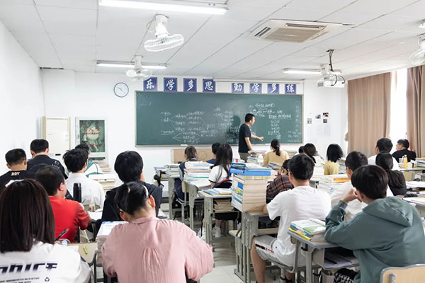 合肥艺考文化课冲刺班有哪些学校可以报？实战模拟训练