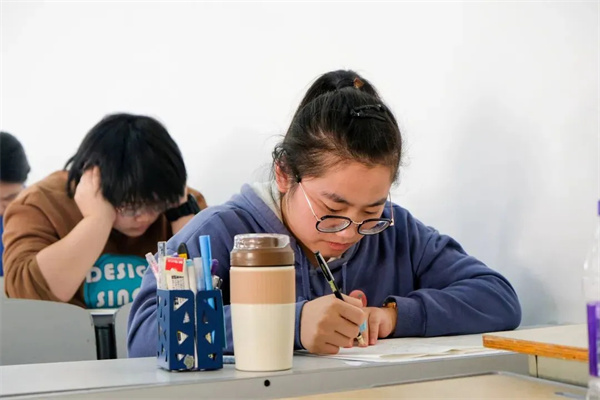 西安复读学校哪家升学率高一点呢？热推这3家！