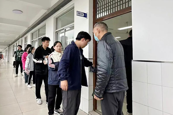 常州高三复读学校在哪里啊？管理严学校地址