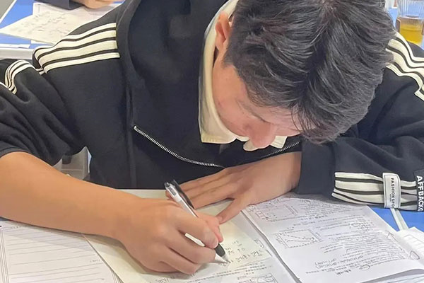 成都高中辅导机构一对一哪个好？多种教学机构