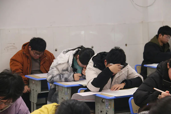 大连艺考生文化课培训学校哪家好点？教学全面学校介绍