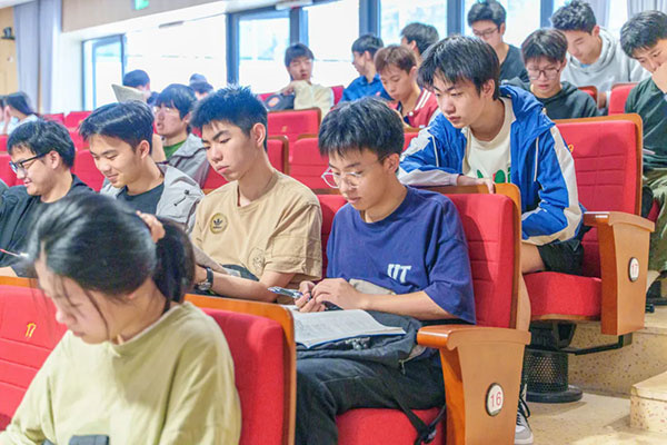 南通艺考文化课辅导机构推荐？办学正规学校推荐