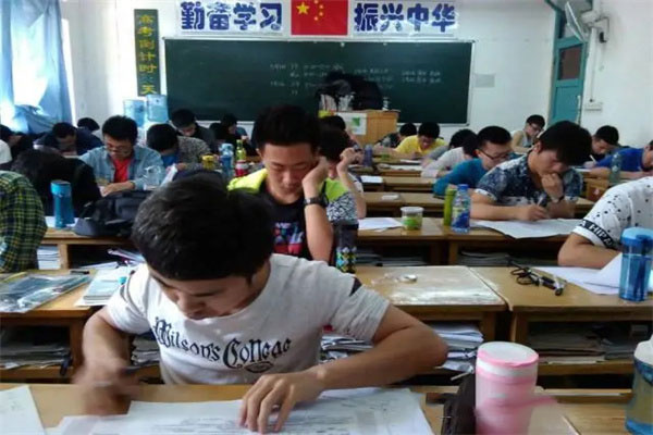 杭州艺考文化课全日制辅导机构推荐？高口碑机构