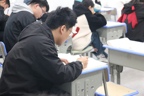 杭州艺考文化课辅导机构排名前三名？榜单一览