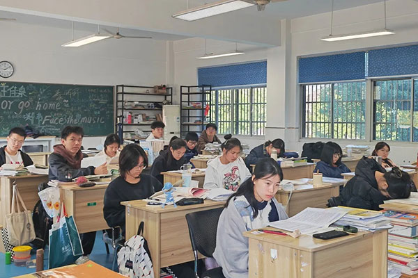 成都高三复读学校推荐名单？科学管理学校