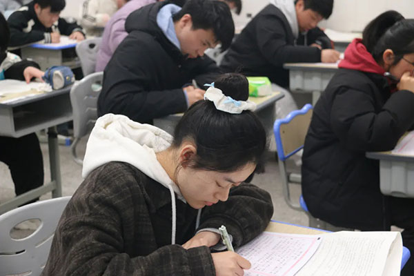 成都有哪些高复学校招生的？提分快的学校