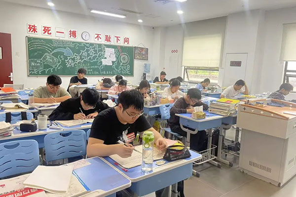 成都高考复读培训机构排名前三名的有哪些？优选机构上榜