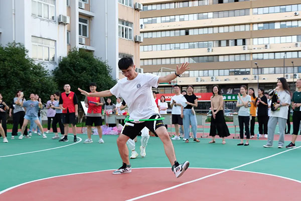 成都艺考文化课学校哪家专业？这3家凭实力出圈