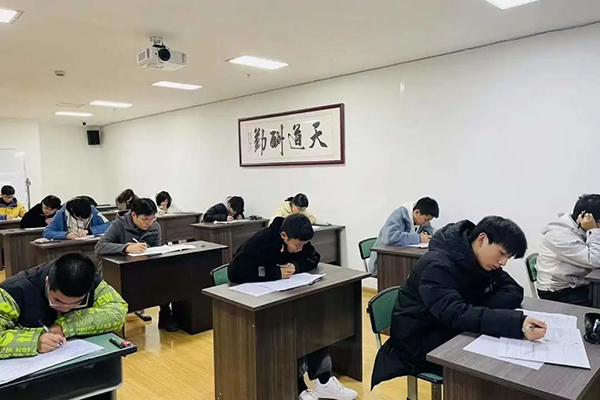 武汉有哪些高考复读的学校比较好一点？排名靠前学校介绍