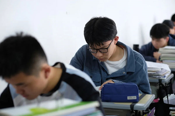 武汉市好一点的艺考文化集训学校推荐？一篇全面了解