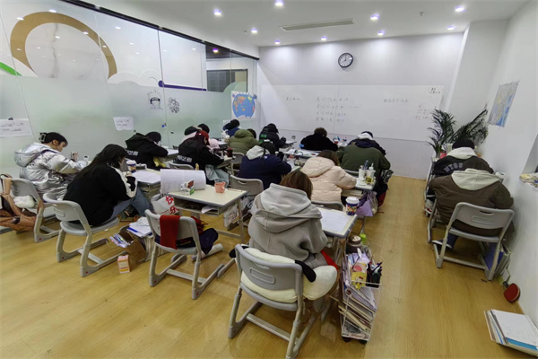 2025年昆明高考复读哪个学校好点？这10所名气大