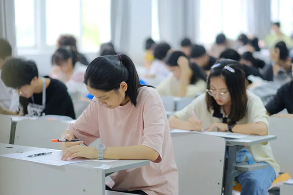 福州艺考生文化课培训学校地址在哪里呀？高品质学校位置