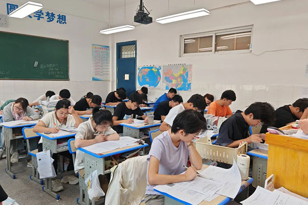 福州艺术生文化课培训机构推荐哪家？备受青睐学校推荐