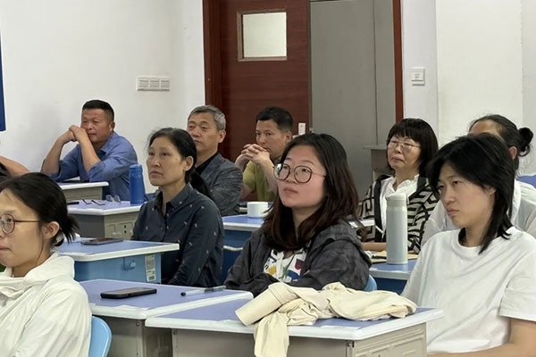  广州高三复读哪个学校好点呢？课程合理学校