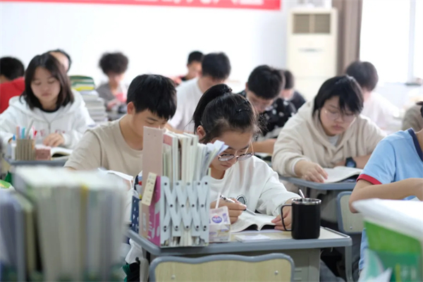 2025长沙高三复读哪个学校好点呢？8所学校排名一览表